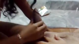 Indian hotty engulfing n fucking